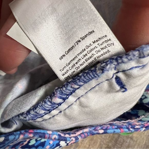 Vineyard Vines Shorts Womens Size 2 Colorful Sand Dollar Print 5” Inseam - Picture 8 of 11